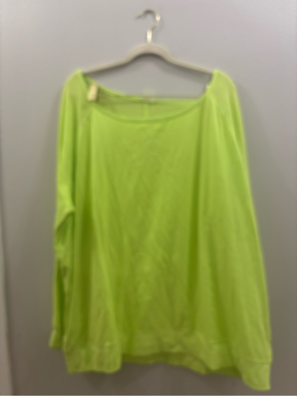 Xersion Neon luminous Lime Lightweight  mesh Long Sleeve Top 3X
